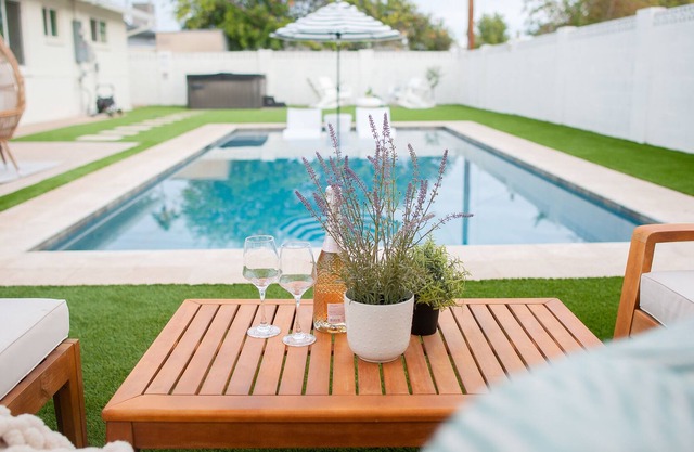 Scottsdale Amazing Pool+Hot Tub - 30 Nights Minimum