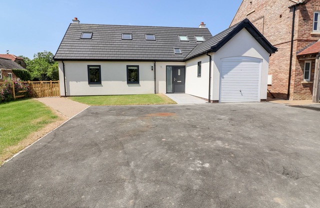 SCOTTWIL, family friendly, with a garden in Wilberfoss