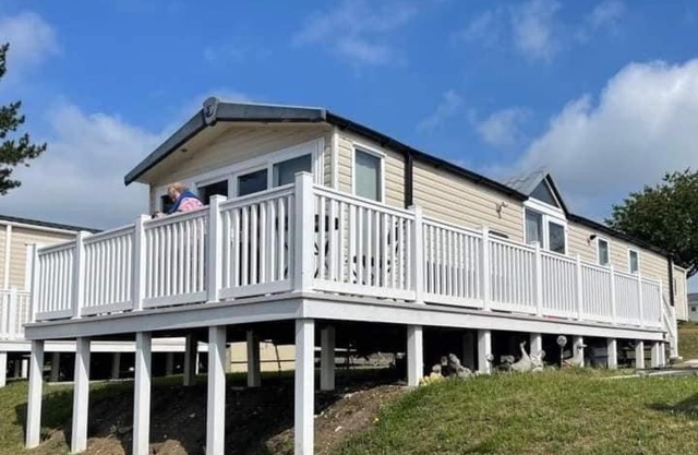 Sea Breeze Cabin