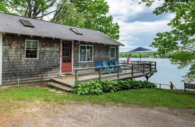 Sea Chaser Cottage - Perfect getaway for those drawn to the sea