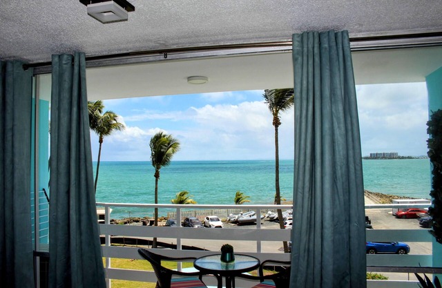 Sea for Yourself - Amazing Waterfront Condo