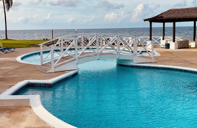 Sea Palms, Tower Isle: near Ocho Rios