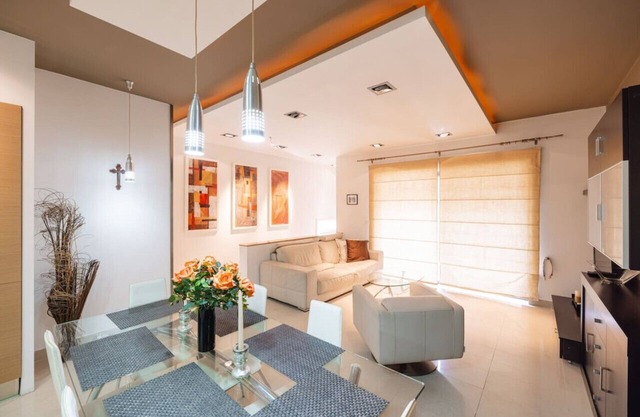 Sea Pebble 2 bedroom apartment