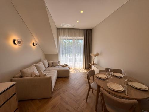 Sea & Pinewoods Stay - Nemirseta Beach Apartment Palanga