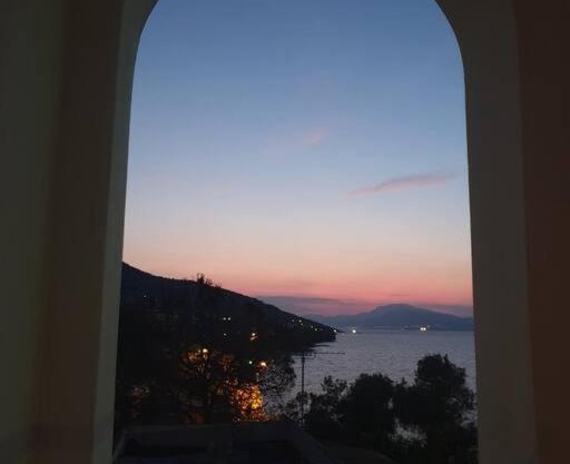 Sea view luxury apartment