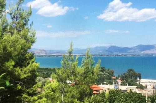 Sea view maisonette near Nafplio!1' drive to beach