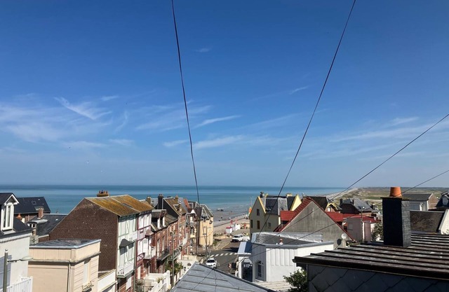 Sea view studio