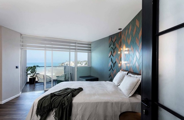 Sea View Stylish 1BR with Balcony