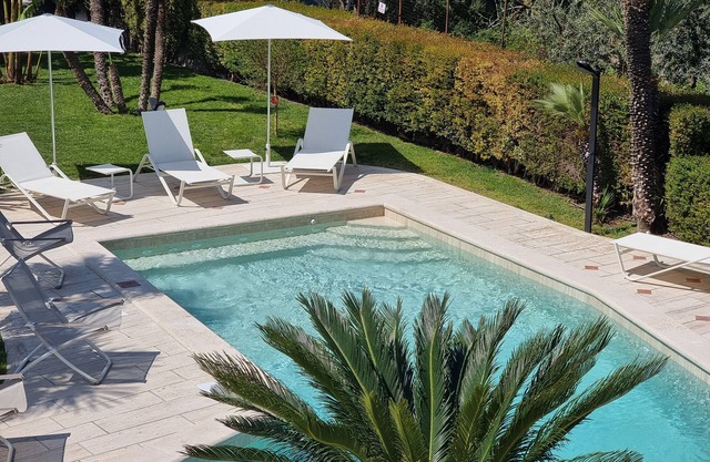 Sea view villa with pool