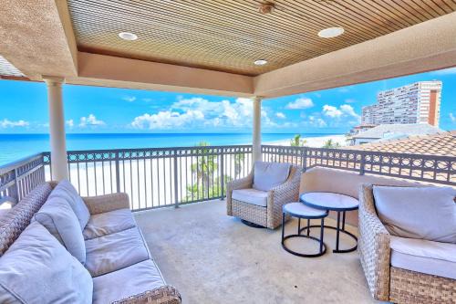 Seaclusion Beach Townhome