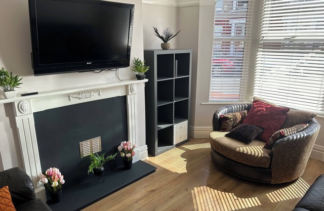 Seaside home 6 Bed sleeps 10
