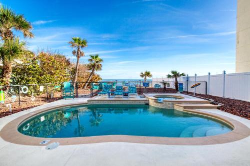 Seaside Serenity-Pool Fire pit Beachfront Massive Ocean Deck