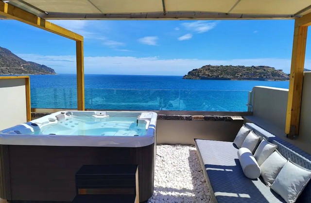 Seaside Villa, Breakfast Add-On, Pool & Jacuzzi