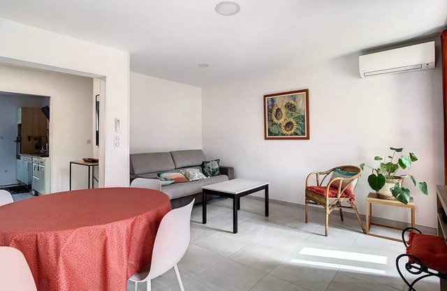 Seasonal rental - T3 Cauro