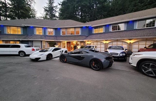 Seattle Golden Millionaire Mansion