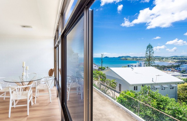 Seaviews On Hill - Ocean, beach and town views!