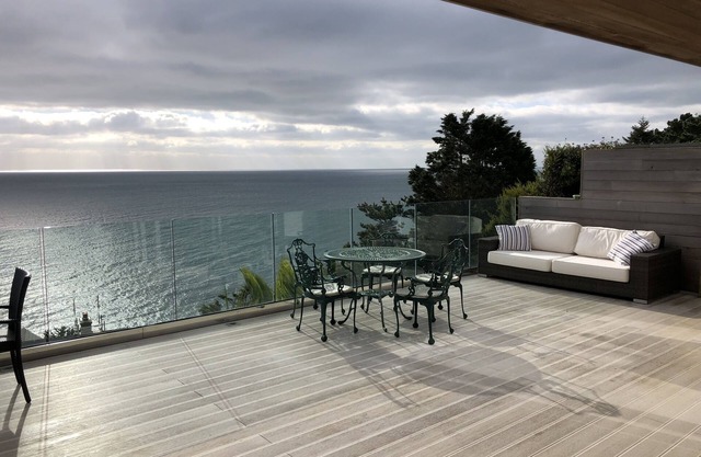 “Seawards”. House with panoramic sea views, set directly above the SW Coast Path