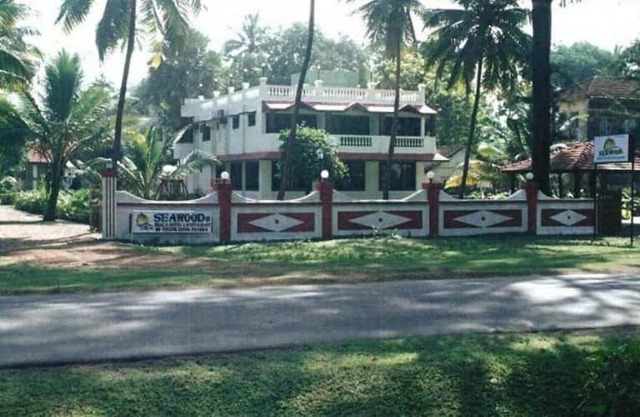 SEAWOODS BEACH HOTEL