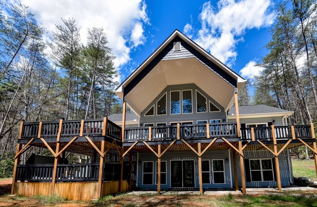 Secluded 2-story home with private hot tub, game room, fireplace, firepit, decks