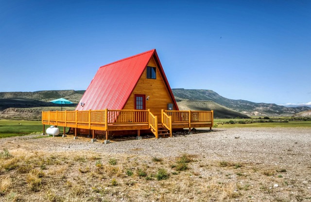 Secluded & Cozy Antimony Cabin w/Fire Pit