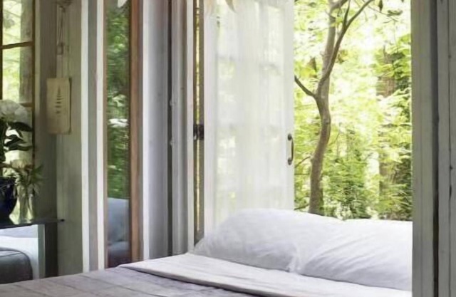 Secluded Intown Treehouse