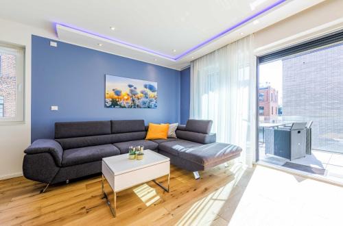 SeeGlück Malchow - Stilvolle Maisonette mit Balkonen & Seeblick