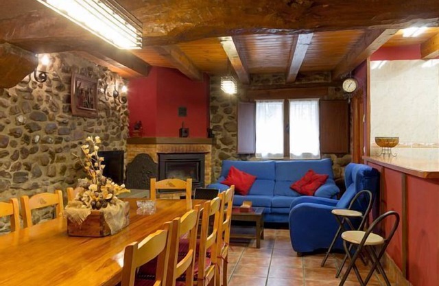 Self catering cottage La Casita del Oja for 10 people