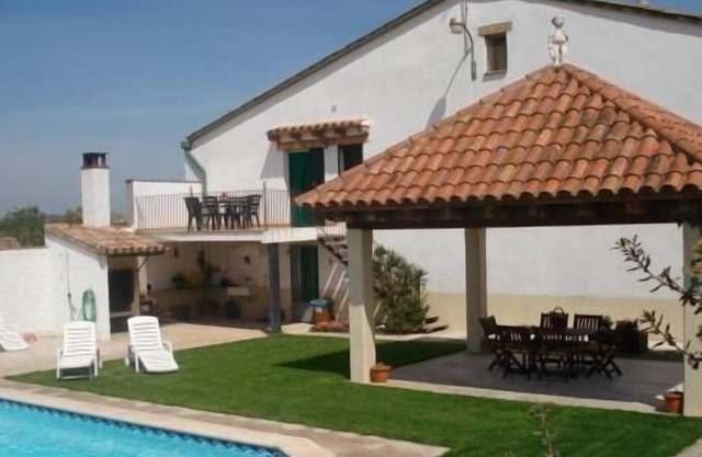 Self catering La Masuca d'en Monfà for 8 people