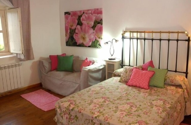 Self catering Lindos Huespedes for 8 people