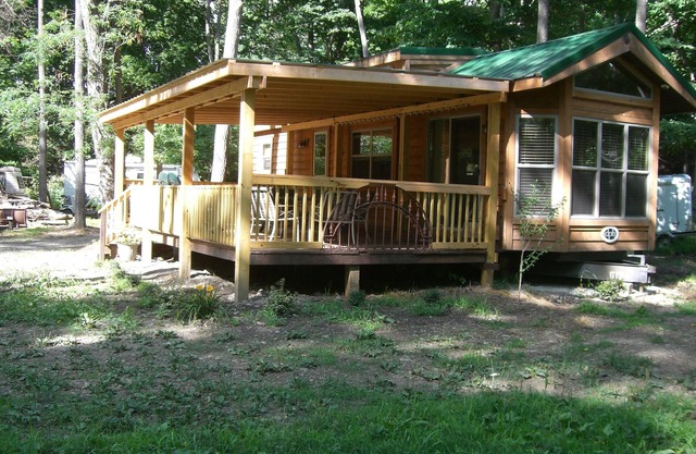 Seneca Lake -"Butternut Camp" near Wineries & Watkins Glen Race track