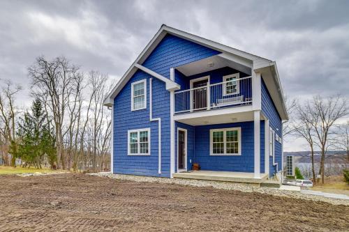 Seneca Lake Wine Trail Studio with Balcony and Views!
