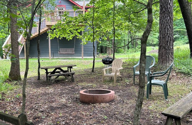Sentner House River/Rustic Retreat - Clarion River Dock on 650 Wooded acres