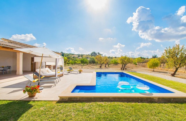 SERA Finca for 6 with pool in Caimari