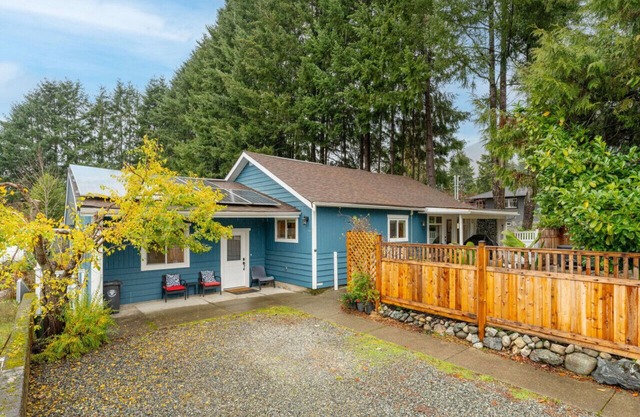 Serene Cottage By The Lake