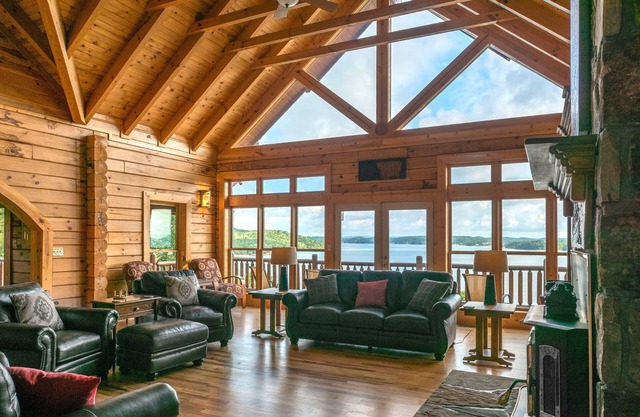 Serene Douglas Lake Villa with Pool: Family Perfect, Near Pigeon Forge