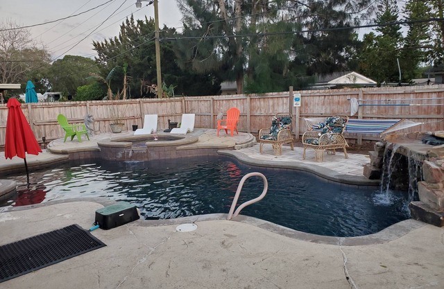 Serene Oasis: Saltwater Pool Home near KSC and Cocoa Beach"n