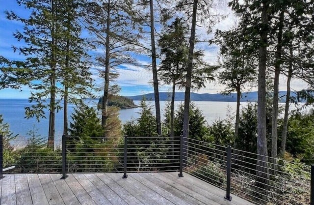 Serene Ocean View Home - steps from the beach and museum!