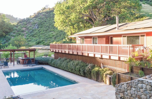 Serene Vineyard Chateau with Pool, Hot Tub, BBQ