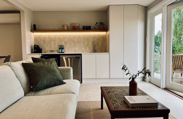 Serene winery escape | Orange