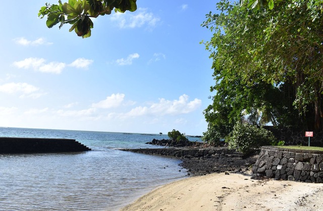 Serenity Cheerful 2-Bedrooms Beachfront Villa.
