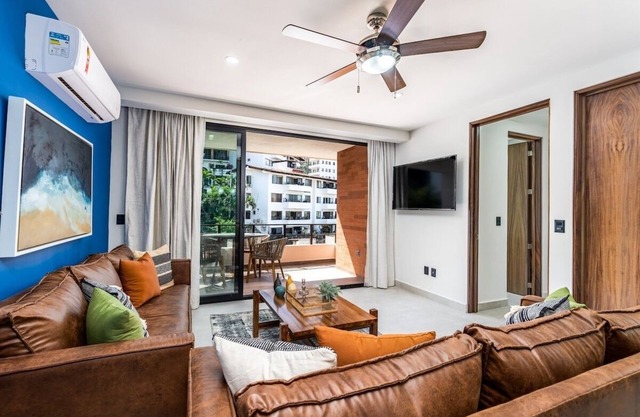 Serenity Now in Zona Romantica