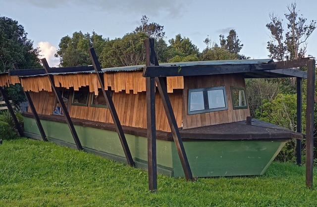 Set in Stone - Boat Cabin