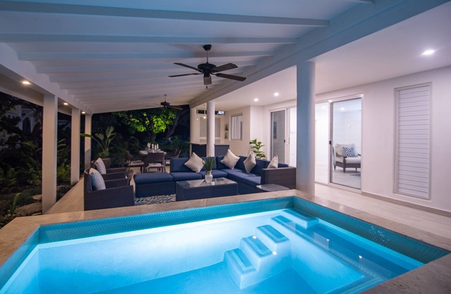 SettleDown-3 B/R Ocean Front at Chukka Cove w/Private Plunge Pool & Chef