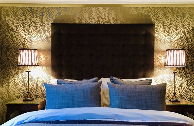 Seven Sisters @ THE NICHE