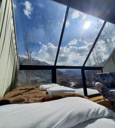 Sevinc with Forest View - Cloud Nine and a Half