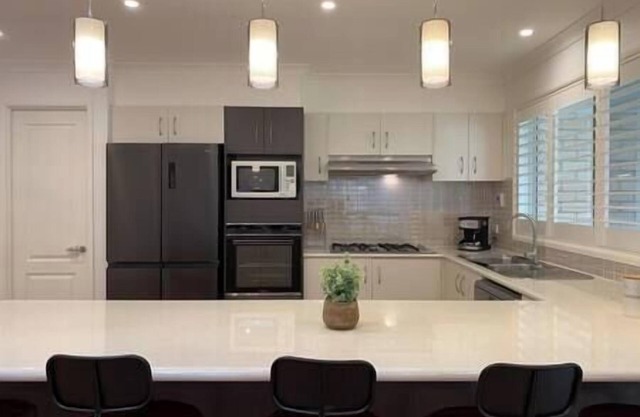 Shell Cove Holiday Home - Marina,Beach,Golf,Shops