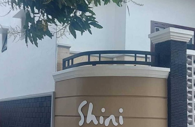 Shini Guest House
