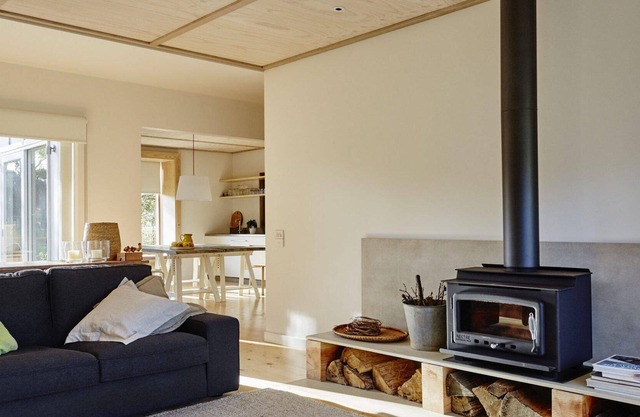 Shoreham Beach Shack - Classic Renovated Shack