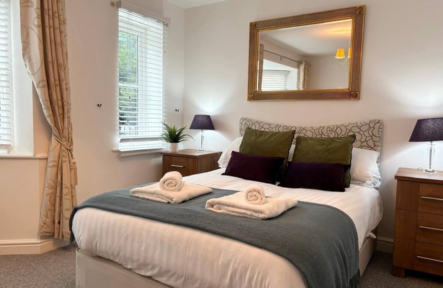 Shrewsbury Apartment in Prime Location