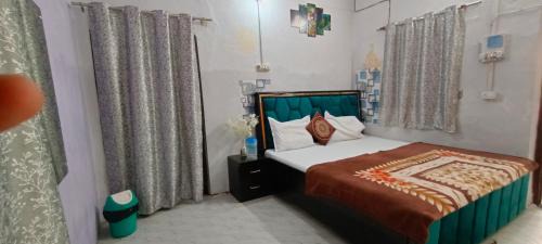 Shriji Home stay